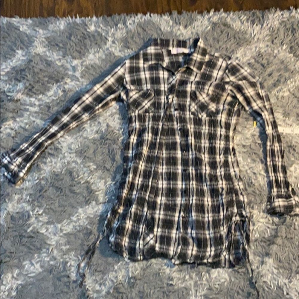 Romeo & Juliet Shirt Size Small In good condition